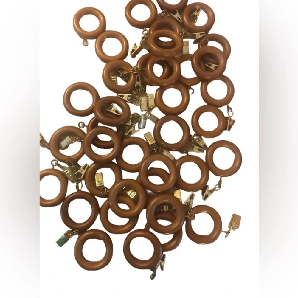 Lot of 37 VTG 1 Inch Faux Wood Curtain Rings With Clips Brown Home Decorating